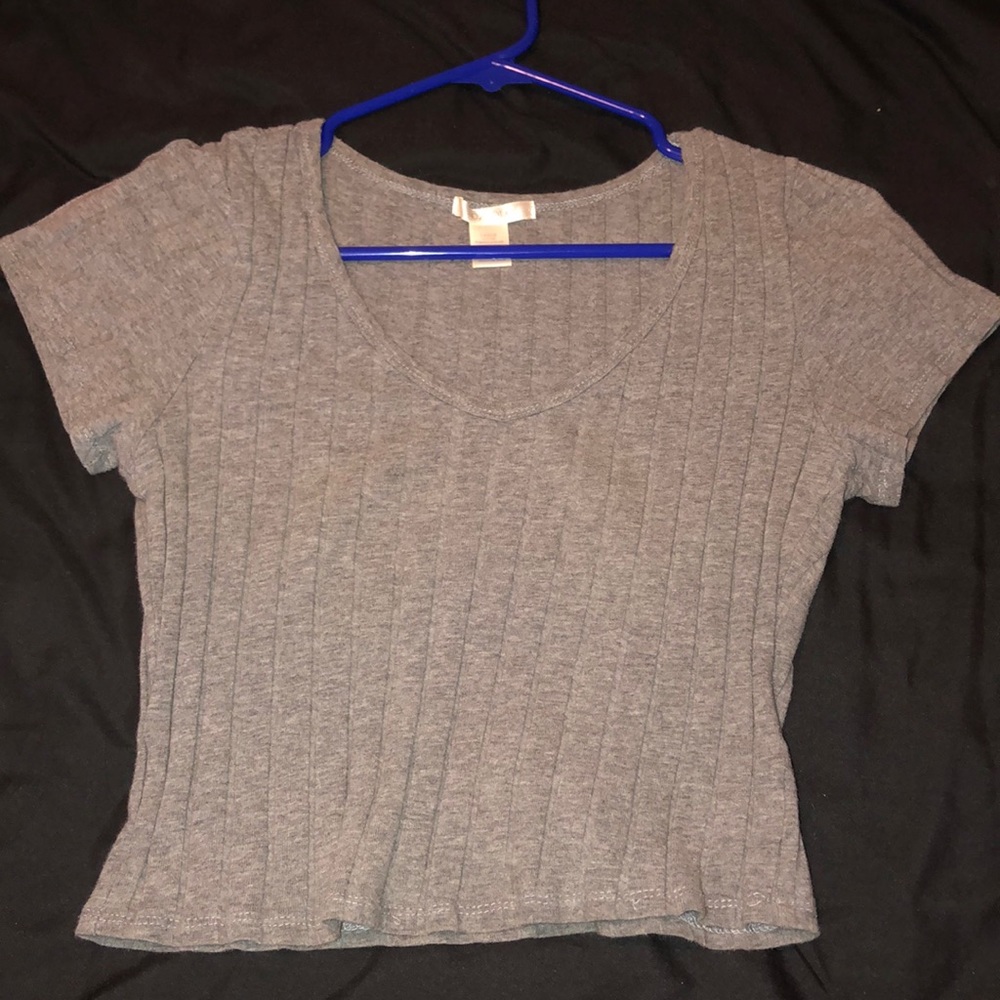 Short sleeve crop top